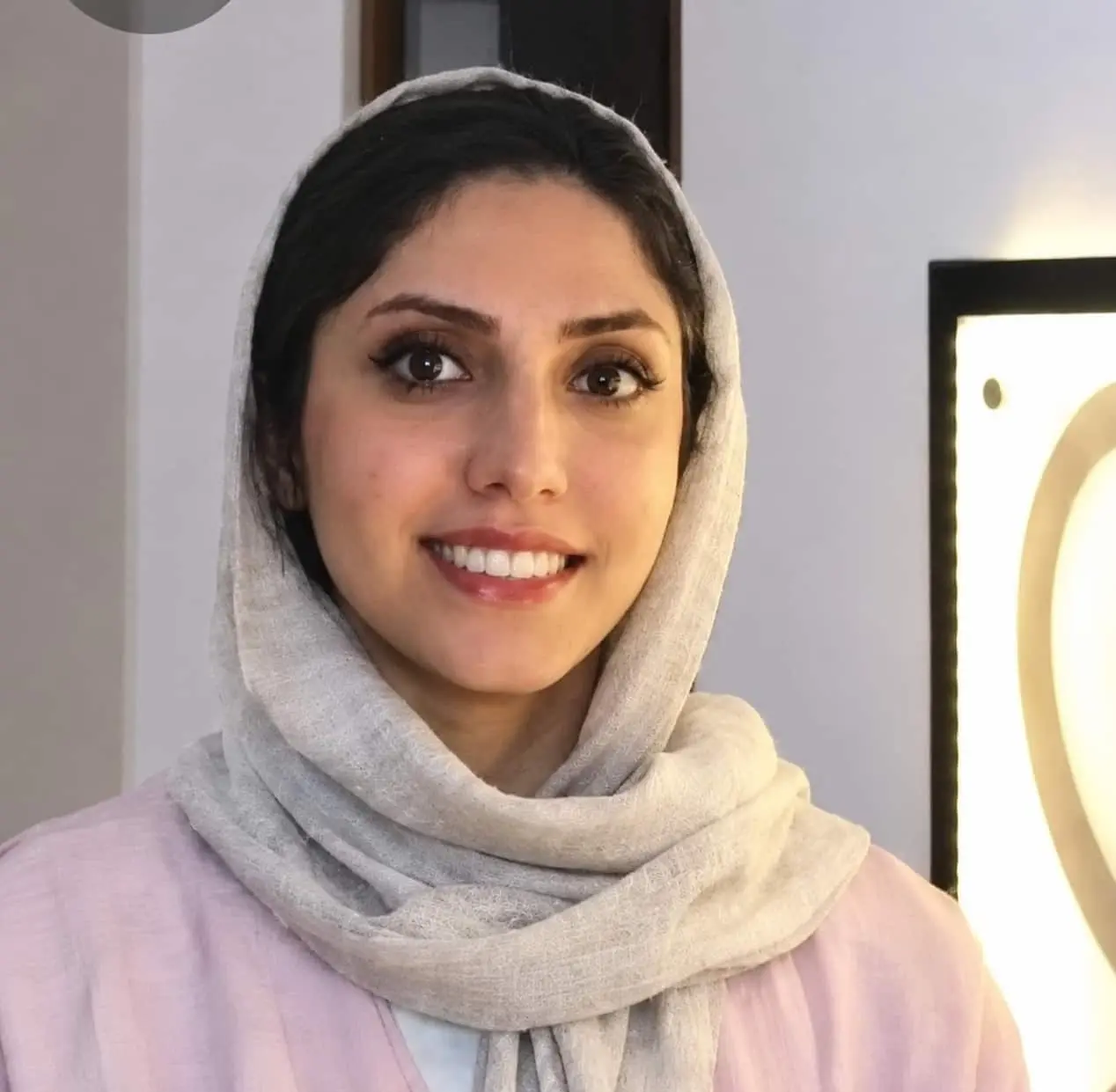 دکتر مهنوش ممبینی
